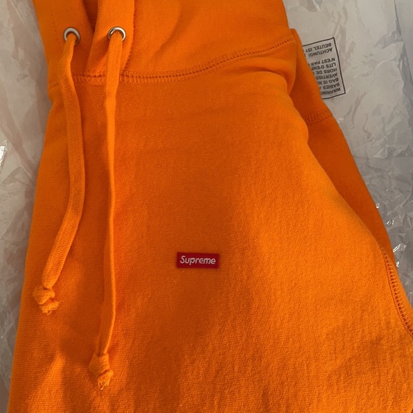 🔥 Supreme Small Box Hooded Sweatshirt (FW21) - Picture 3 of 6
